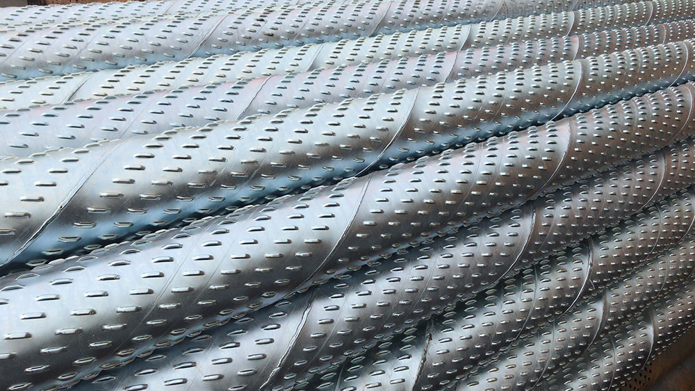 Galvanized-large-diameter-slotted-screen-pipe-for-shallow-wellls-6